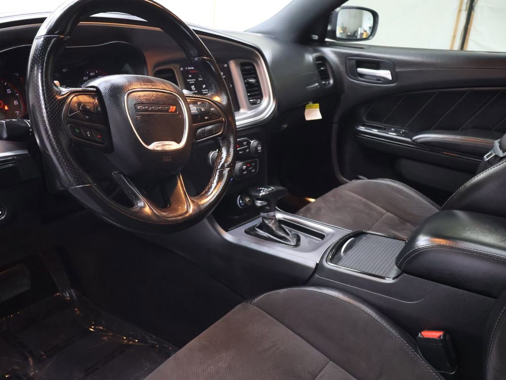 Used 2022 Dodge Charger R/T w/ Plus Group image 17