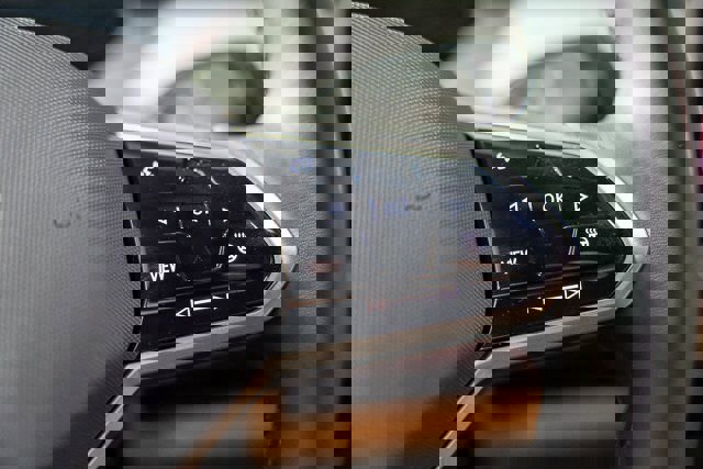 New 2025 Volkswagen ID. Buzz Pro S image 11