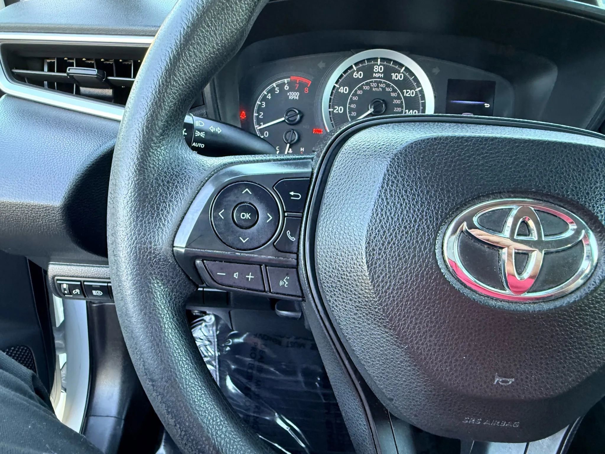 Used 2022 Toyota Corolla LE image 20