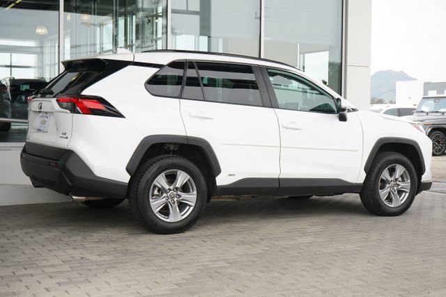 Used 2023 Toyota RAV4 LE AWD/4WD image 9