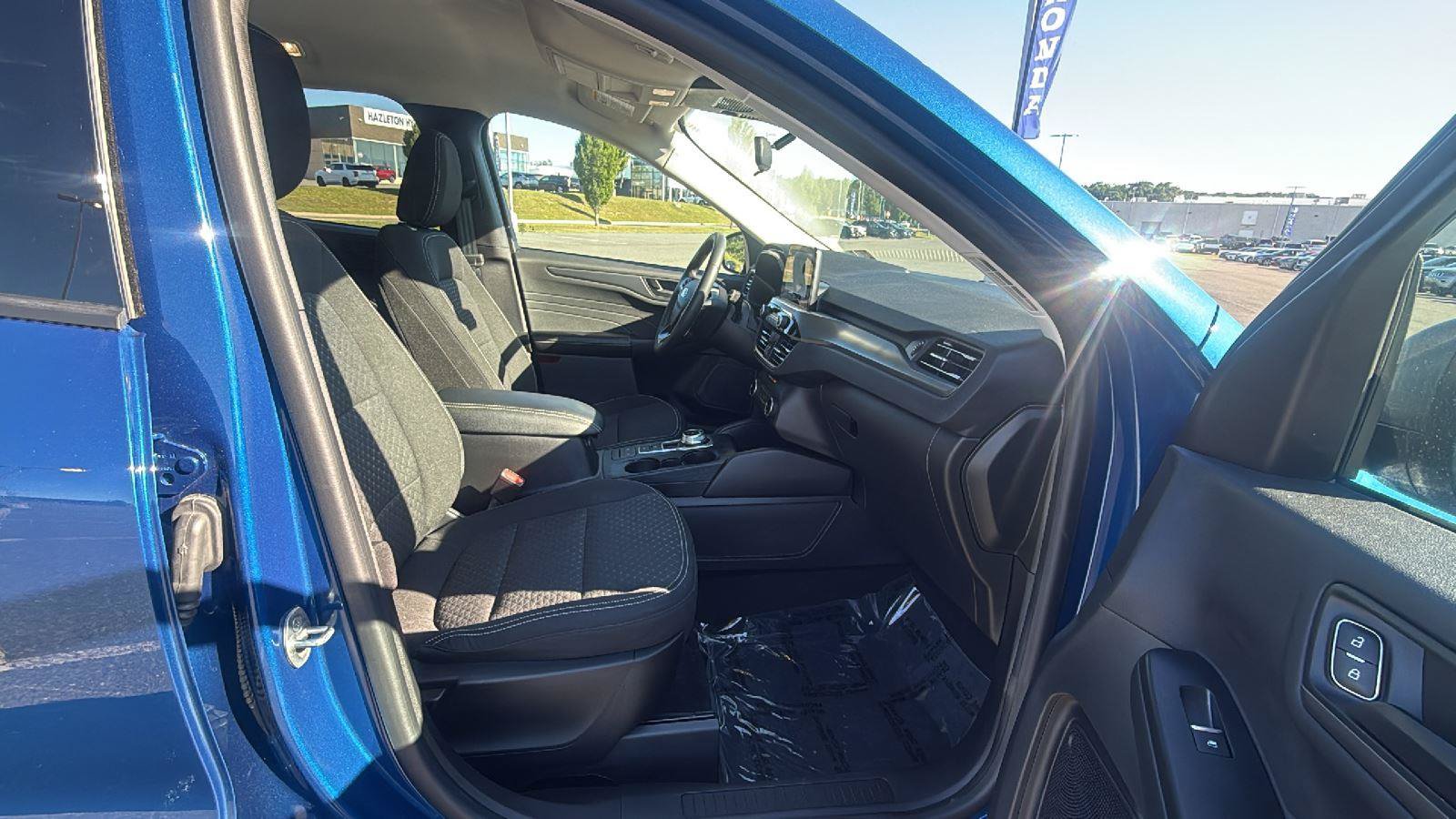 Used 2023 Ford Escape Active AWD/4WD image 18