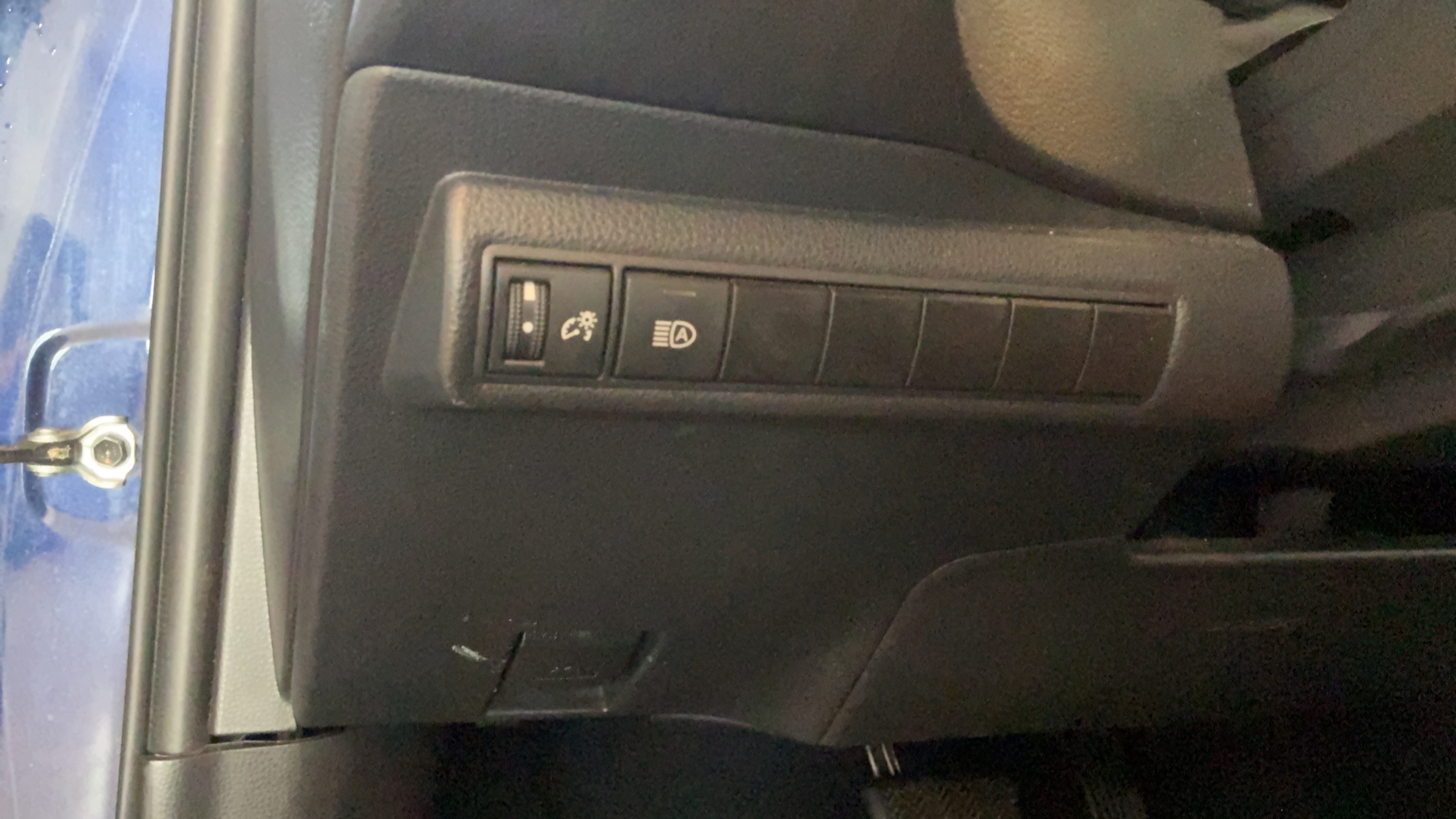 Certified 2024 Toyota Corolla LE FWD image 18