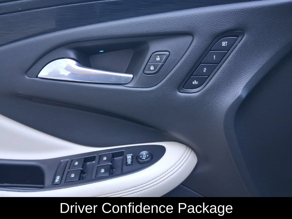Used 2017 Buick Envision Premium w/ Driver Confidence Package AWD/4WD image 14