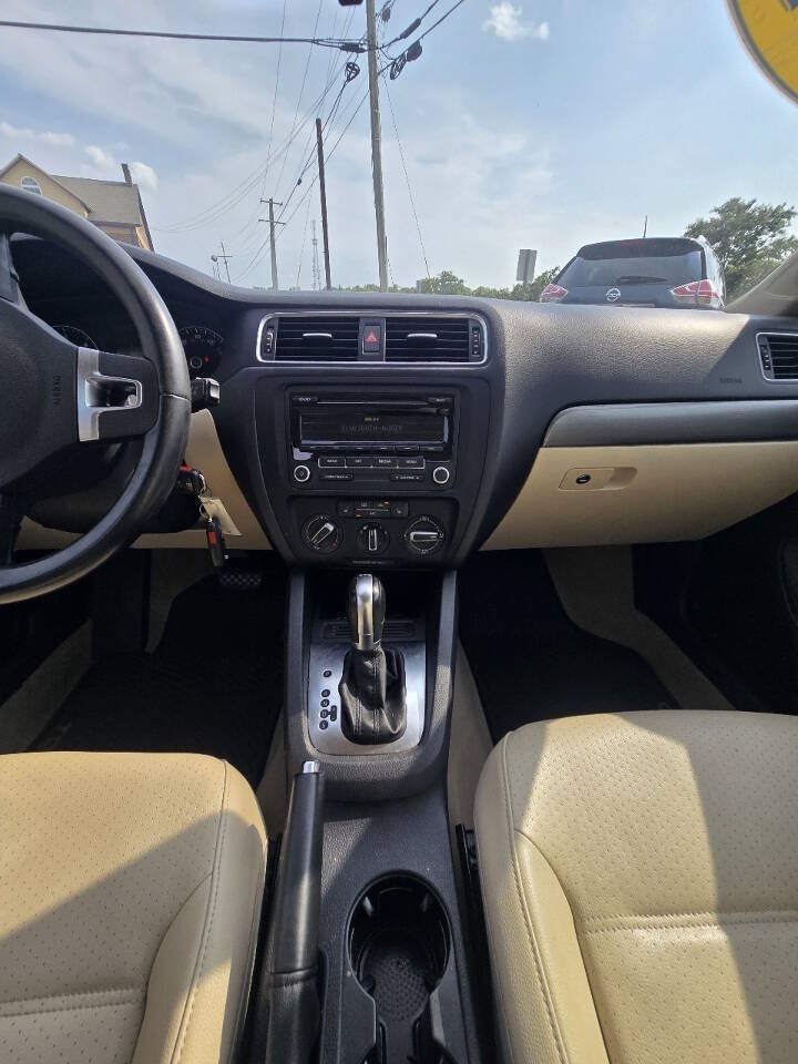 Used 2014 Volkswagen Jetta TDI FWD image 9