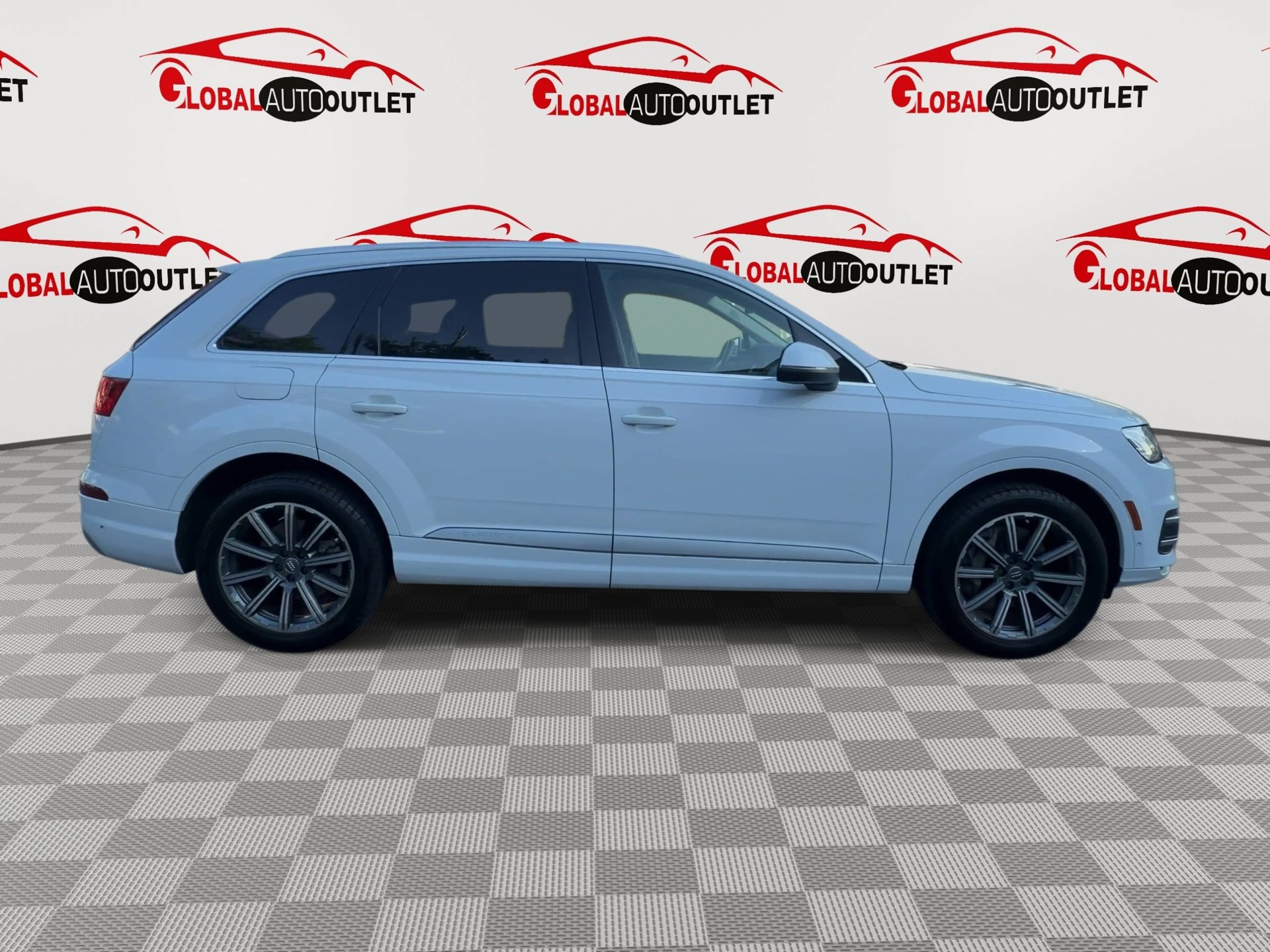 Used 2019 Audi Q7 2.0T Premium Plus w/ Premium Plus Package AWD/4WD image 9
