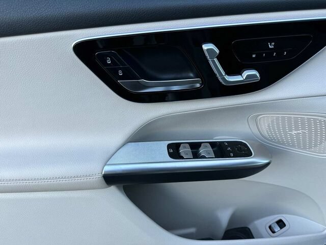 Certified 2026 Mercedes-Benz GLC 300 4MATIC image 11