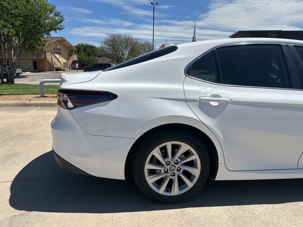 Certified 2022 Toyota Camry LE image 6