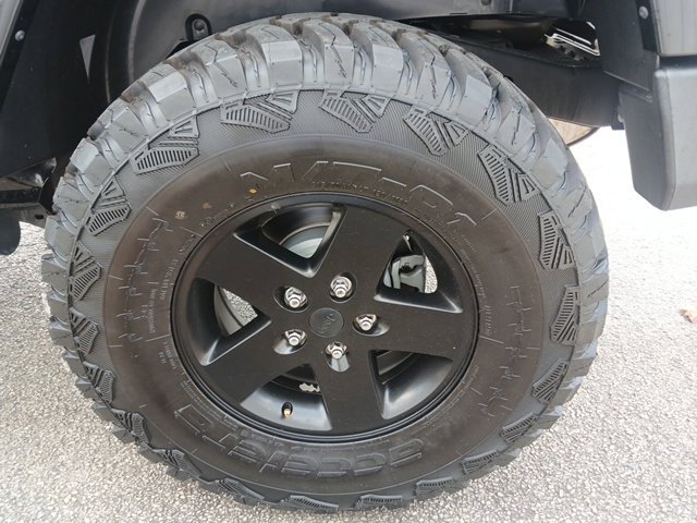 Used 2015 Jeep Wrangler Unlimited Sahara AWD/4WD image 53