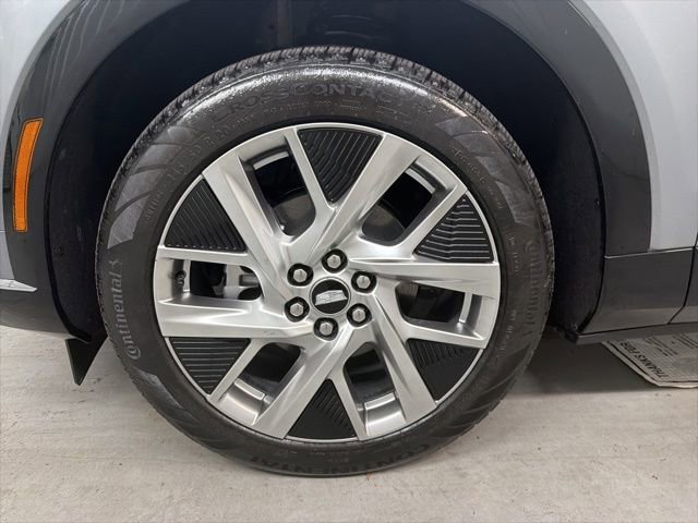 Certified 2025 Cadillac Optiq Luxury 1 w/ LPO, Floor Liner Package image 10