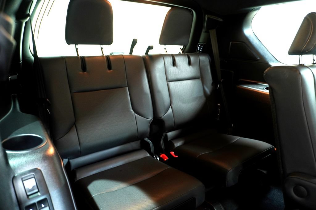 Used 2022 Lexus GX 460 Premium w/ Accessory Package AWD/4WD image 18