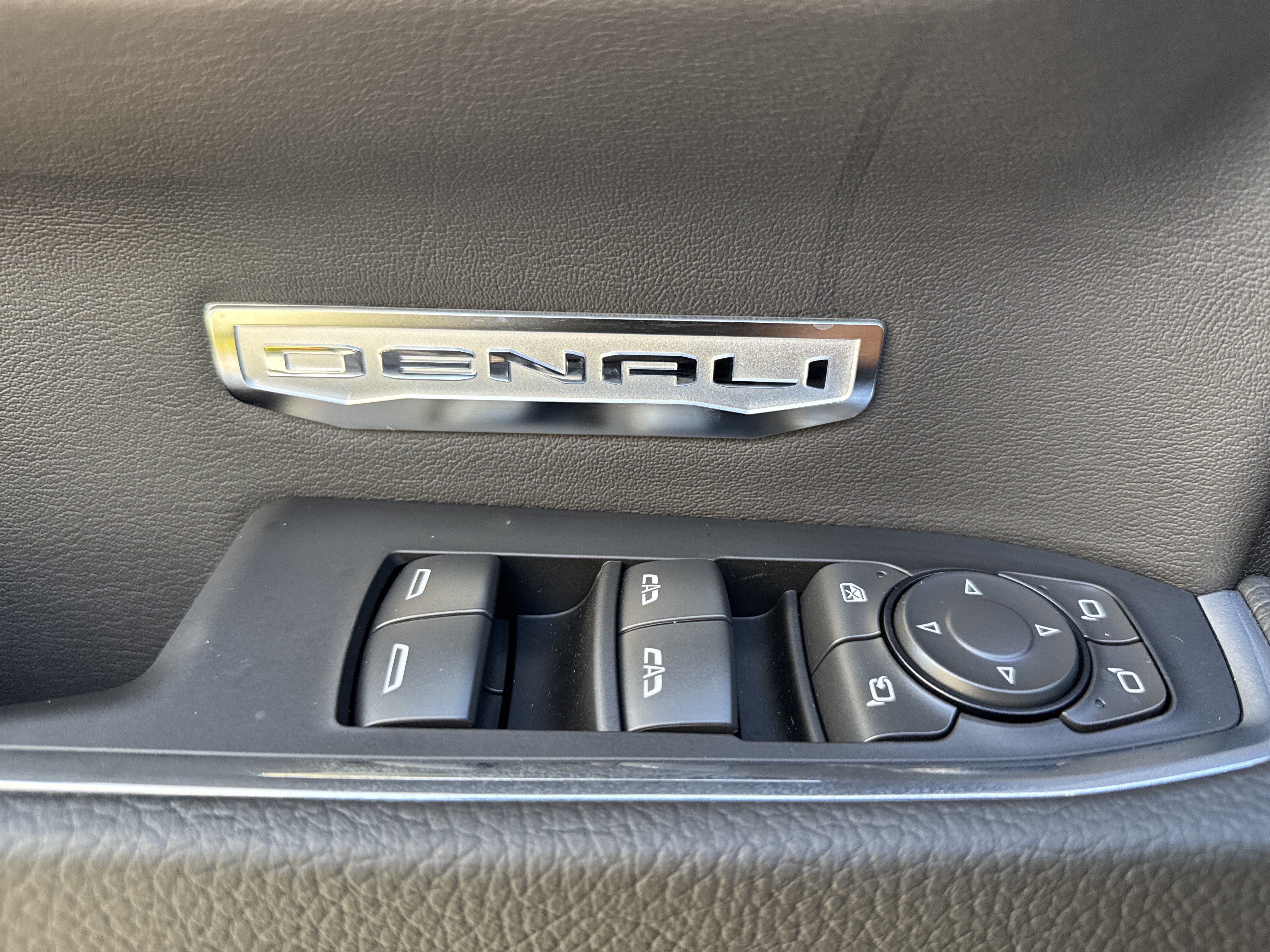 New 2026 GMC Sierra 1500 Denali w/ Denali Reserve Package AWD/4WD image 15