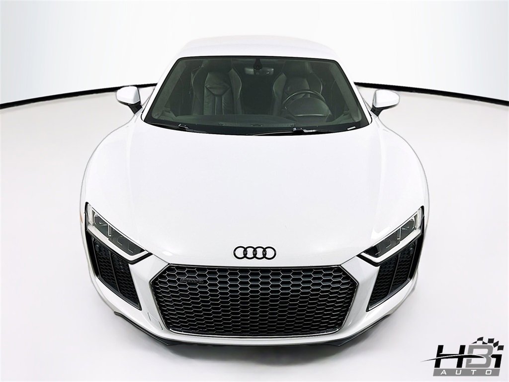 Used 2017 Audi R8 V10 image 3