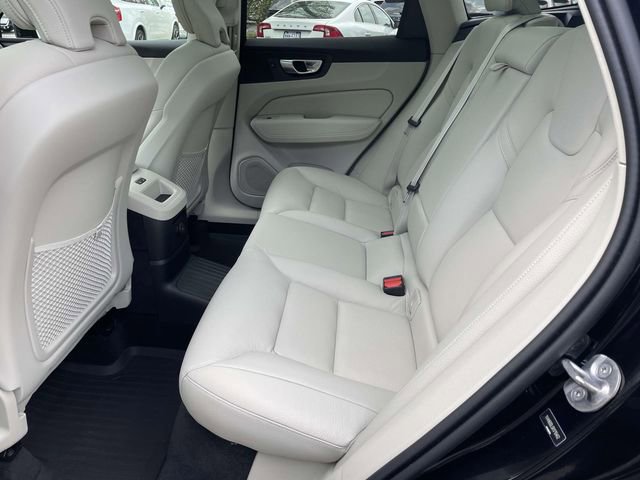 Used 2024 Volvo XC60 T8 Plus w/ Climate Package AWD/4WD image 24