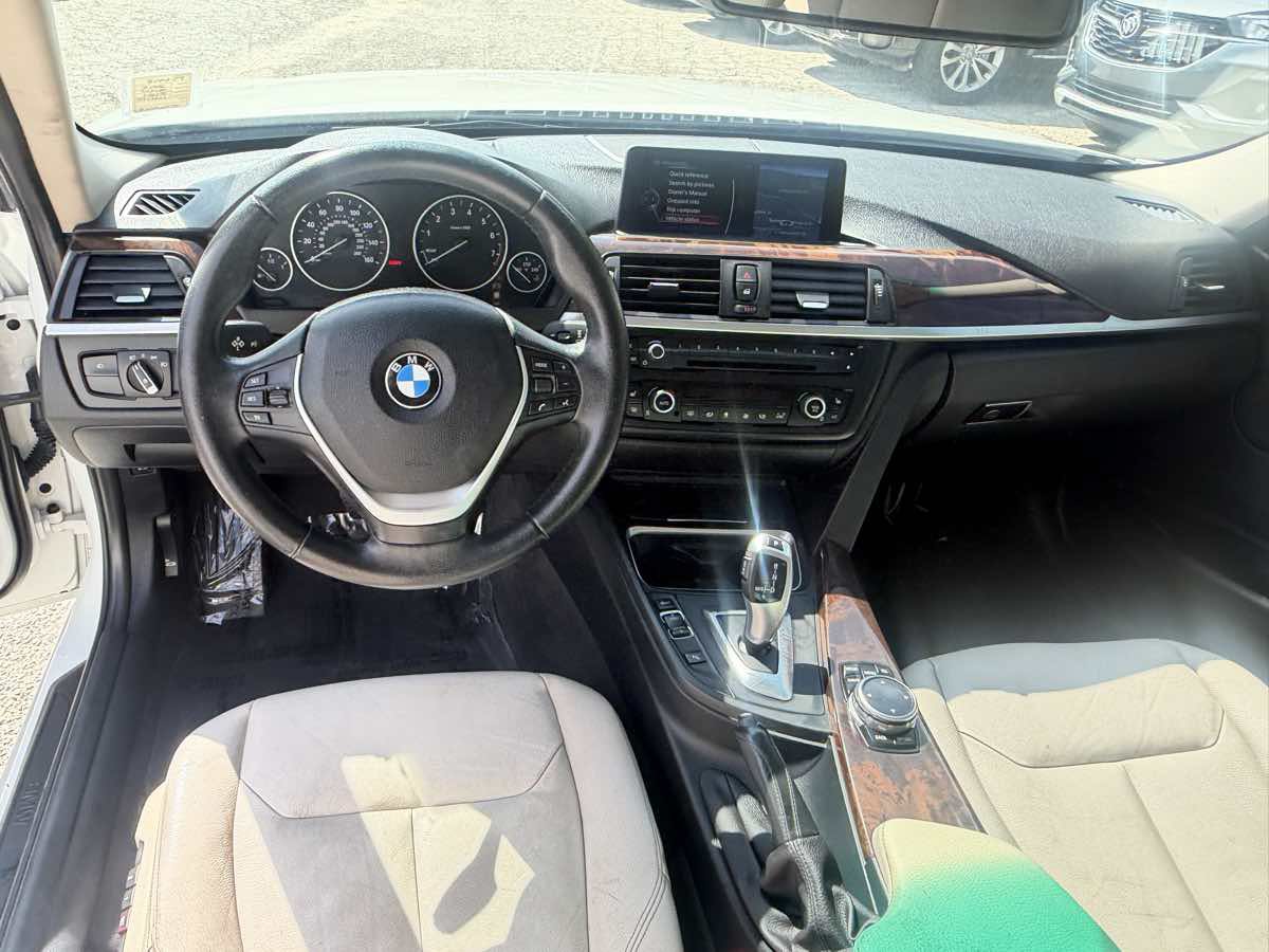 Used 2015 BMW 328i Sedan RWD image 10