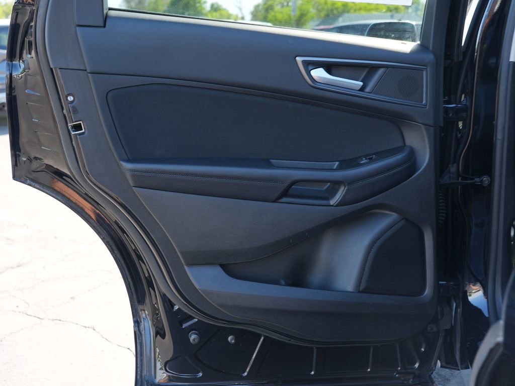 Used 2018 Ford Edge SE AWD/4WD image 19