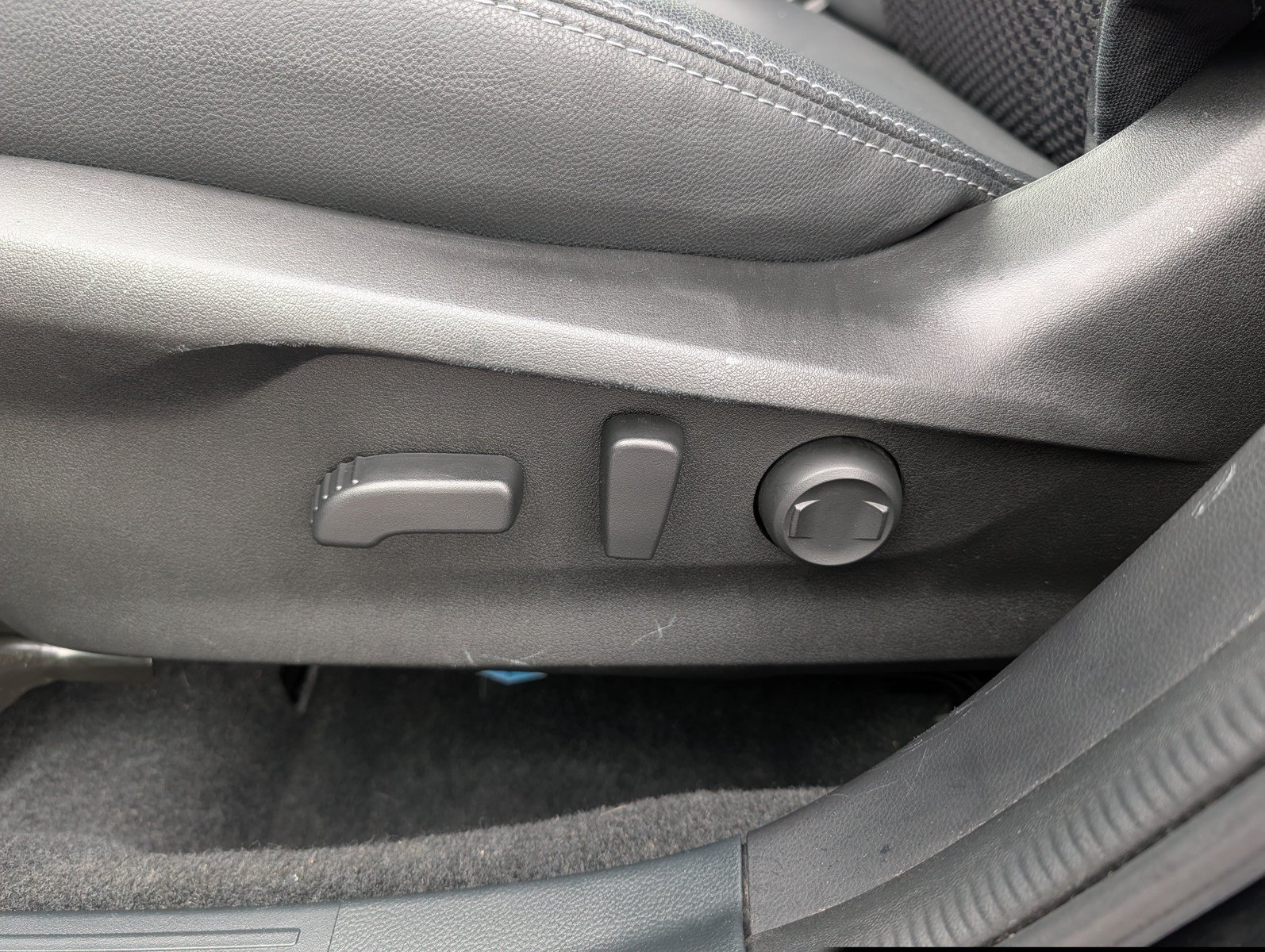 Used 2023 Subaru Forester Premium AWD/4WD image 19