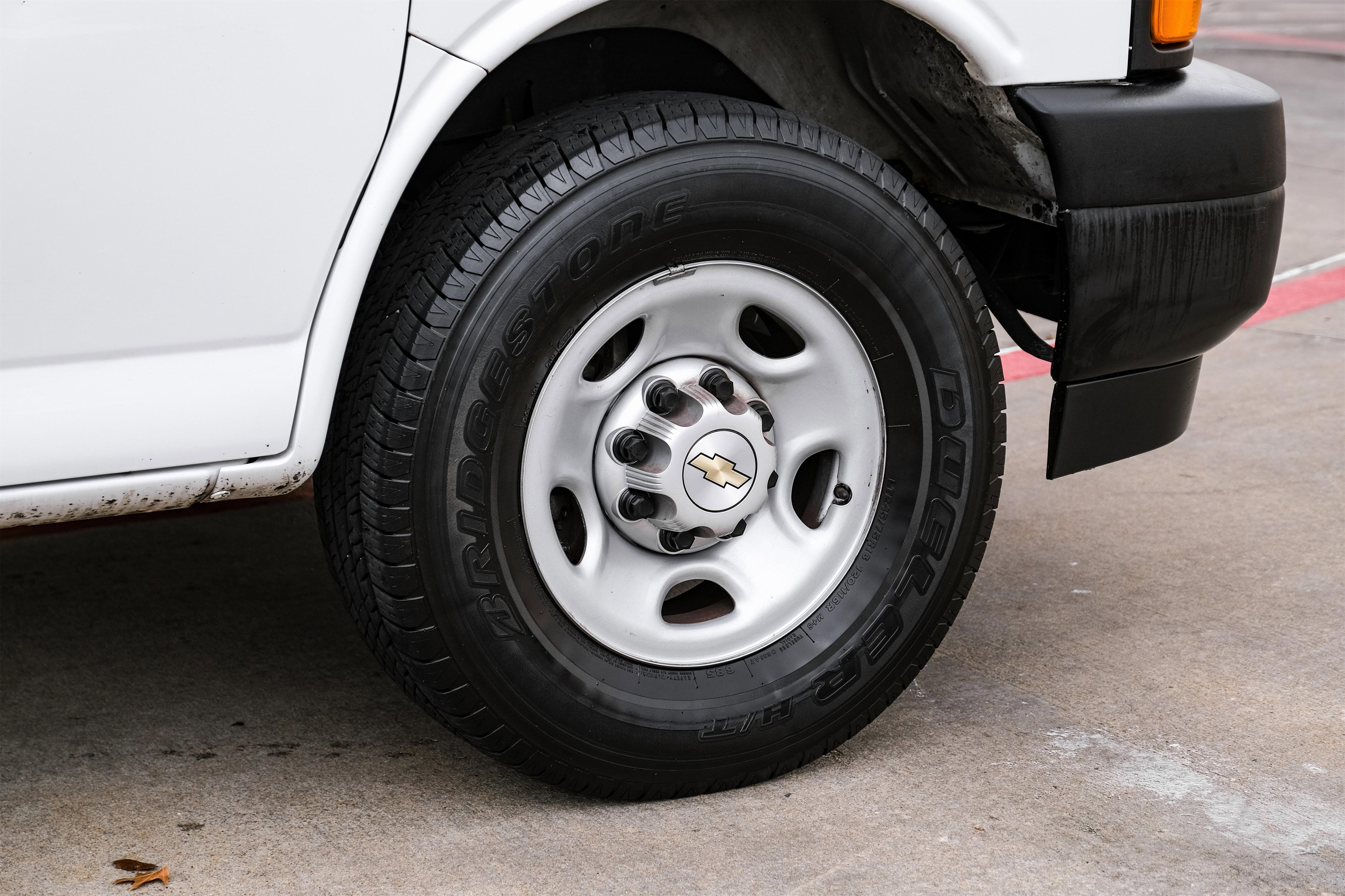 Used 2021 Chevrolet Express 2500 w/ Driver Convenience Package image 36