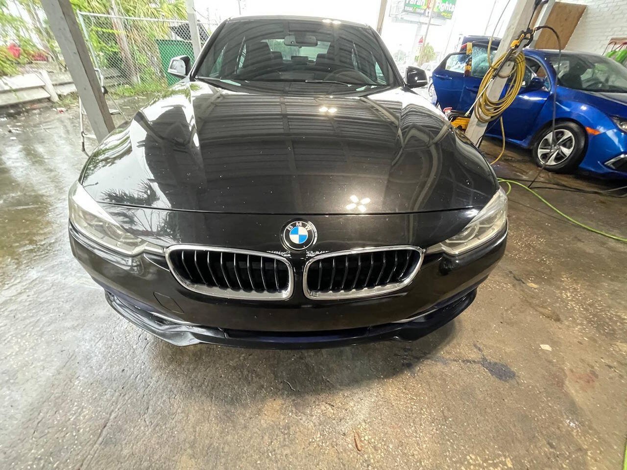 Used 2018 BMW 330i Sedan w/ Convenience Package RWD image 1