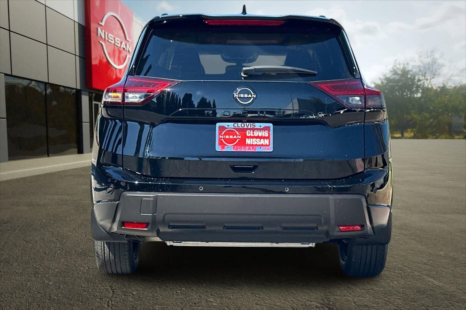 New 2026 Nissan Rogue Dark Armor image 8