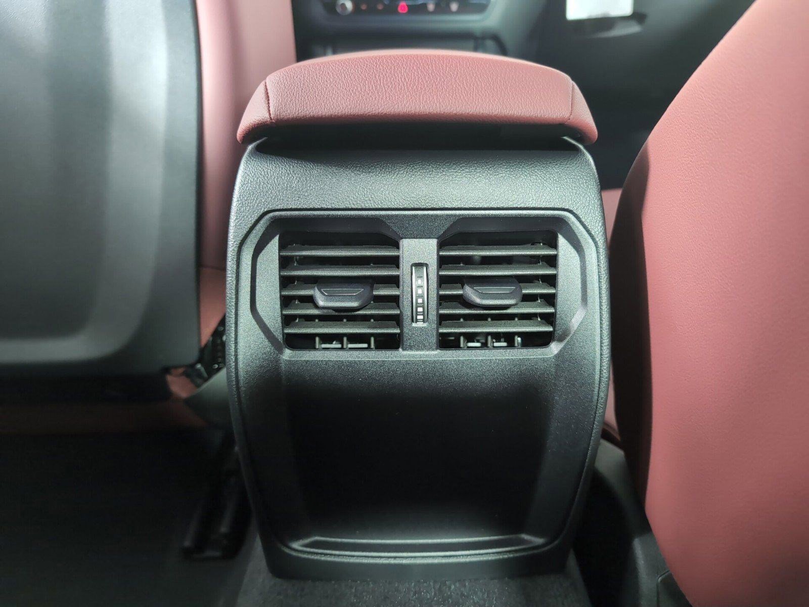 Used 2025 BMW 430i xDrive Coupe w/ Convenience Package image 29