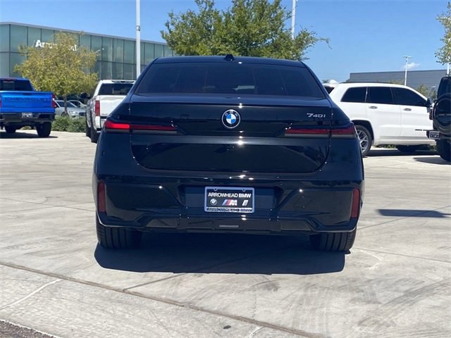 New 2026 BMW 740i w/ Executive Package image 7