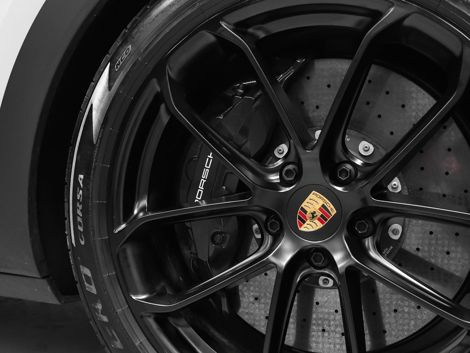 Certified 2025 Porsche Cayenne Turbo GT AWD/4WD image 21