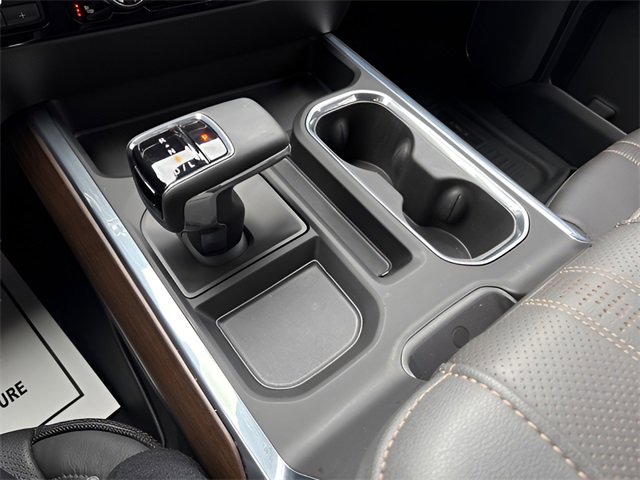 Used 2024 Chevrolet Silverado 1500 High Country image 18