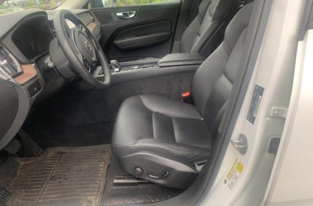 Used 2023 Volvo XC60 B5 Plus w/ Climate Package FWD image 13