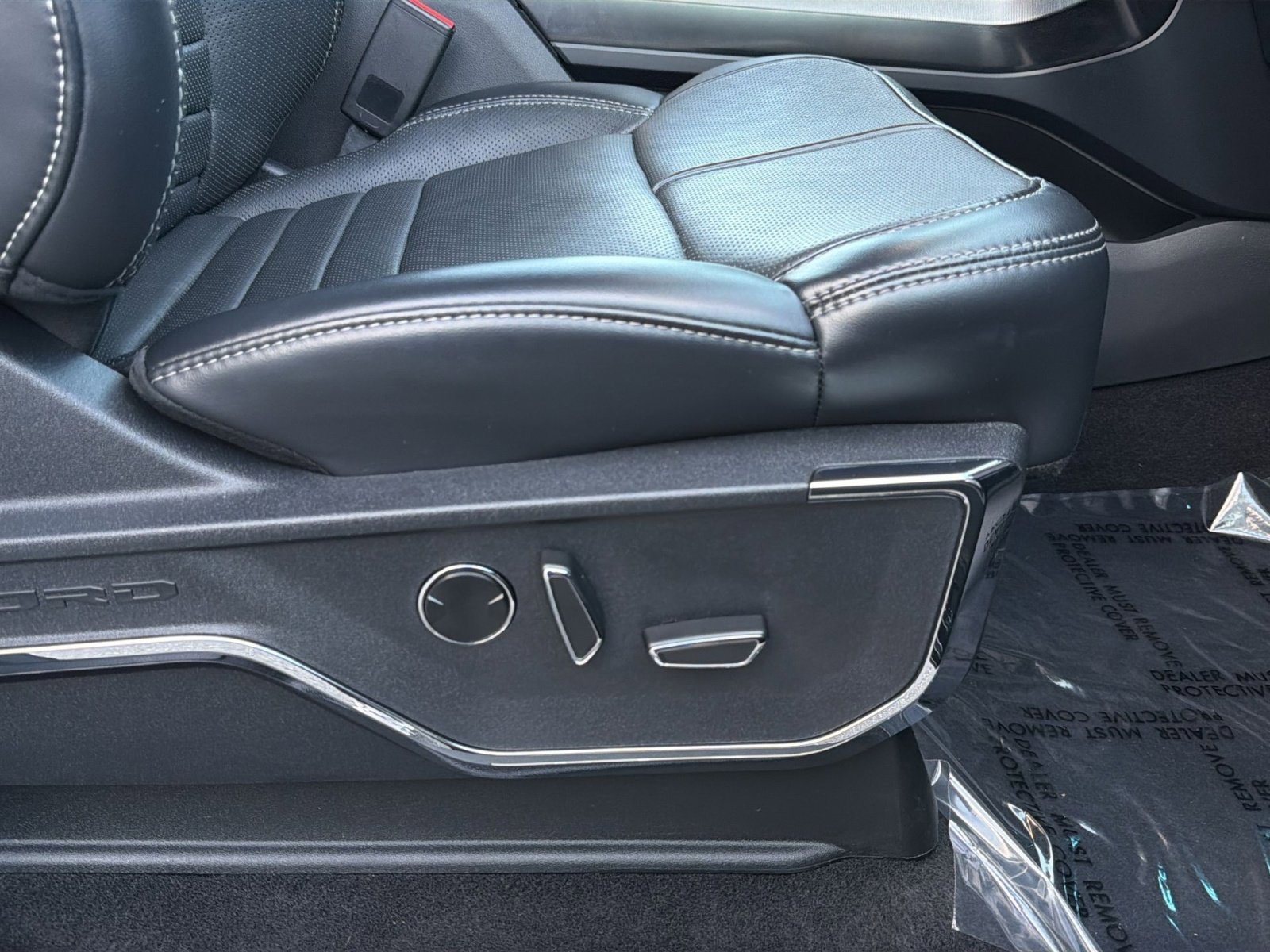Used 2023 Ford F150 Platinum w/ Equipment Group 701A High AWD/4WD image 40