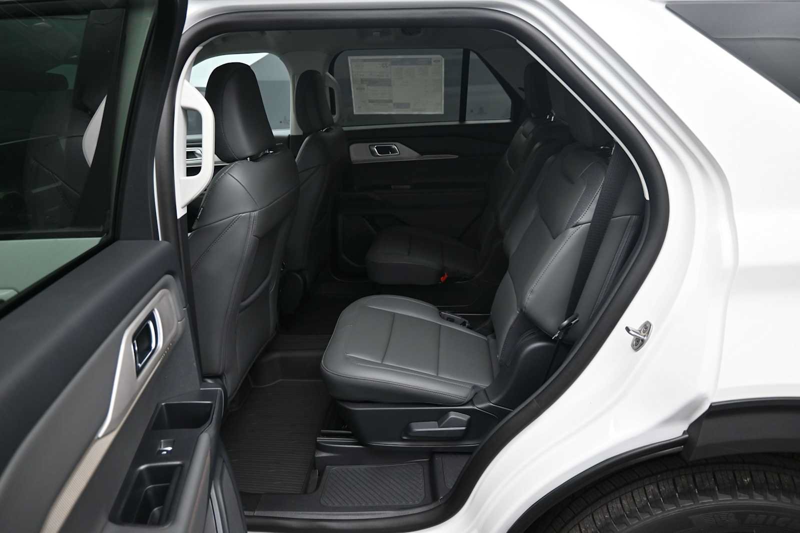 New 2026 Ford Explorer Active w/ Active Comfort Package AWD/4WD image 28