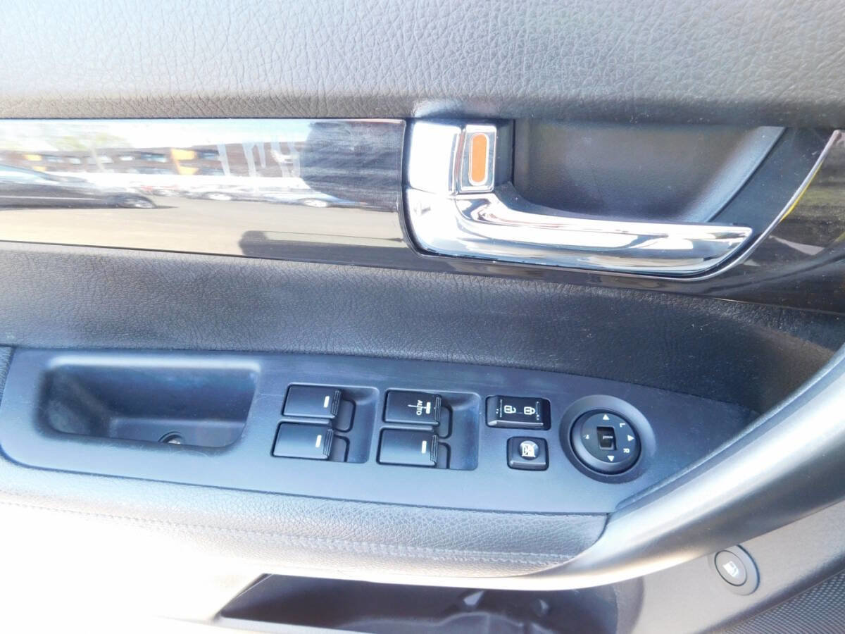 Used 2013 Kia Sorento LX w/ Convenience Pkg image 18