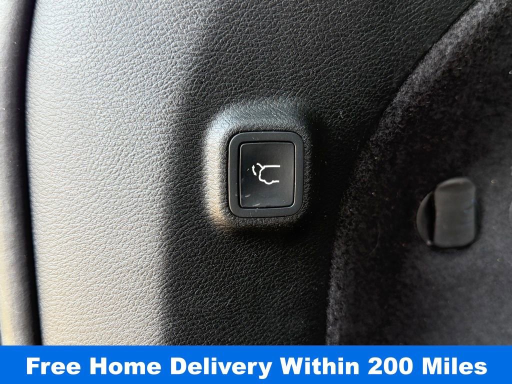 Used 2019 Jeep Cherokee Limited w/ Luxury Group image 34