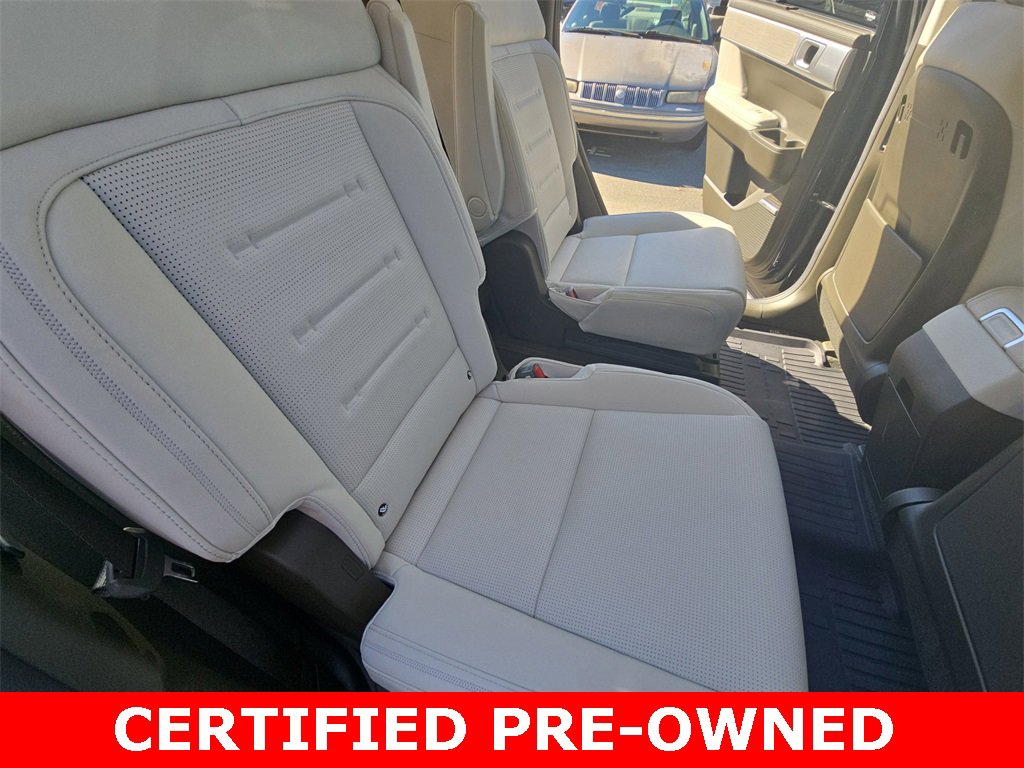 Used 2025 Hyundai Santa Fe Calligraphy image 11