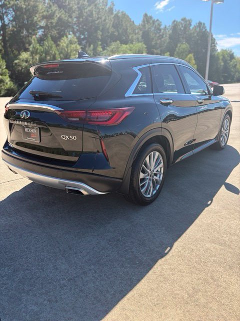 Used 2023 INFINITI QX50 Luxe FWD image 6