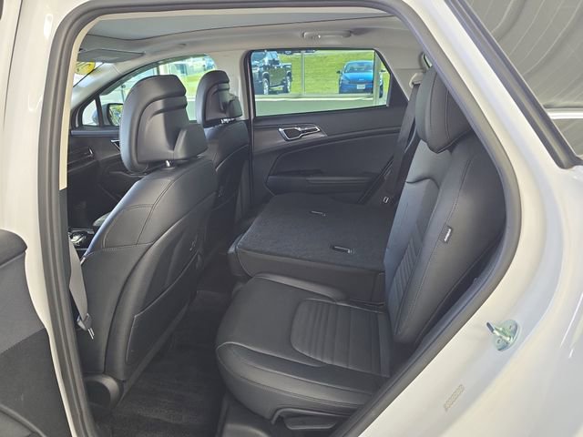 Used 2024 Kia Sportage SX image 10