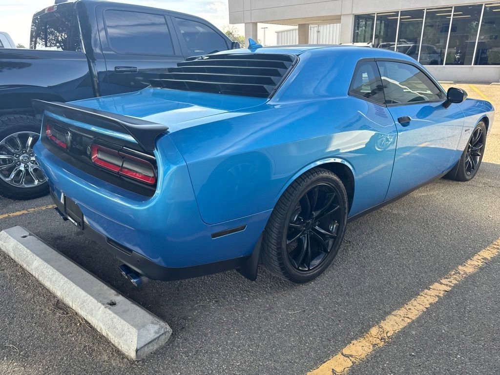 Used 2016 Dodge Challenger R/T Plus RWD image 6
