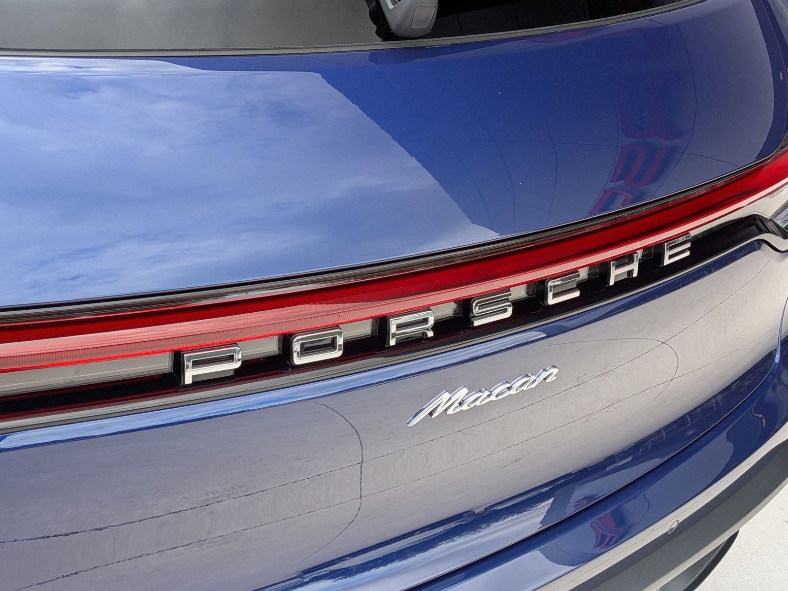 New 2026 Porsche Macan image 13