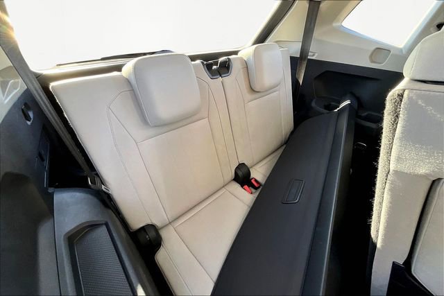 Used 2022 Volkswagen Tiguan SE image 30