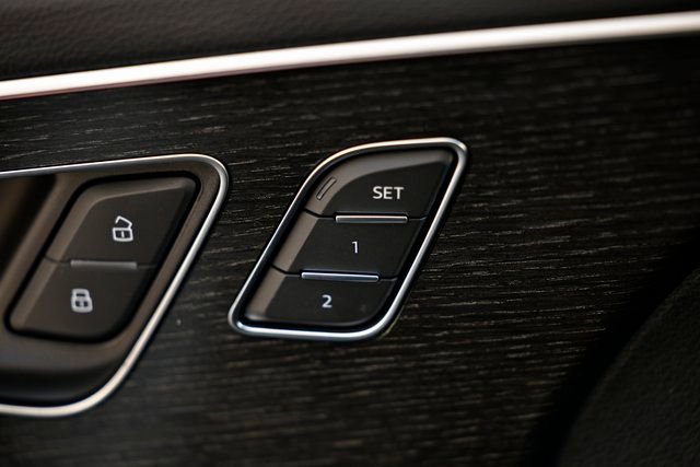 New 2026 Audi Q7 3.0T Premium Plus image 16