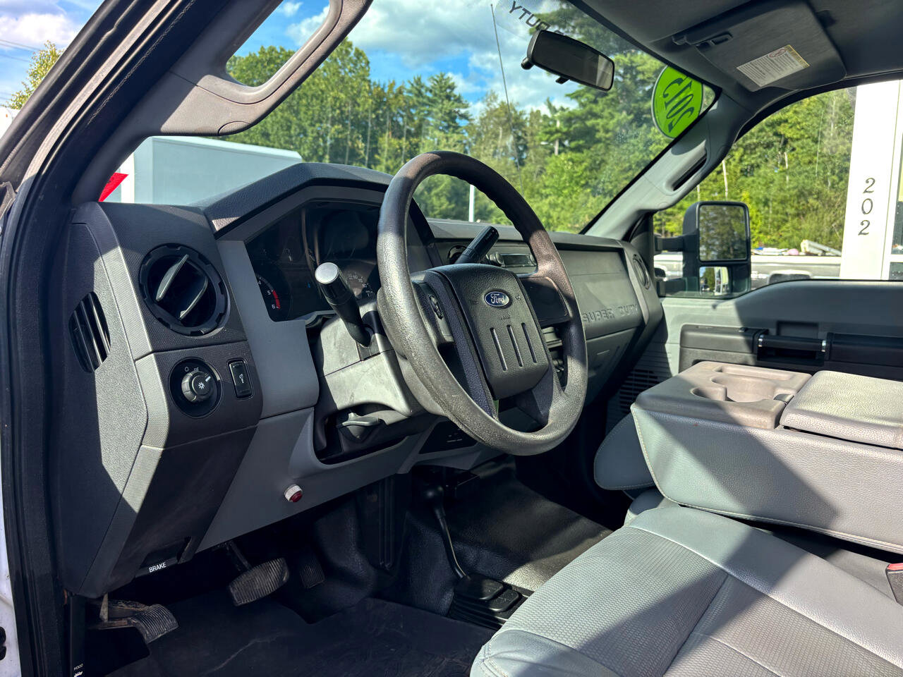 Used 2015 Ford F550 4x4 Regular Cab Super Duty image 26