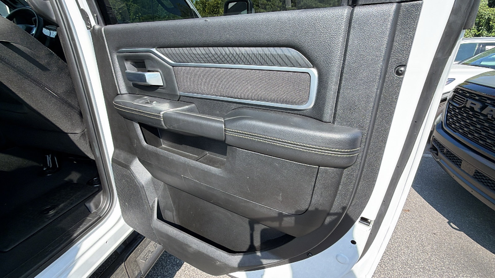 Used 2025 RAM 2500 Big Horn AWD/4WD image 20