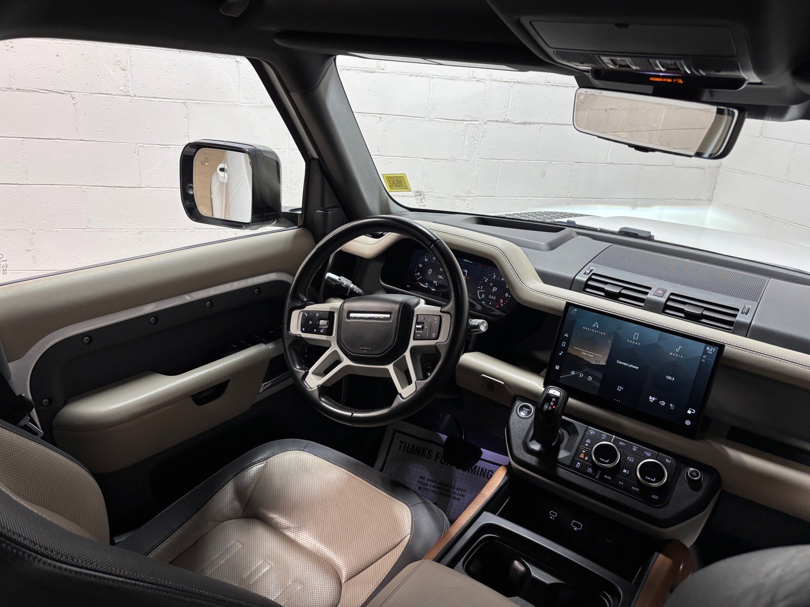 Used 2022 Land Rover Defender 110 X-Dynamic HSE AWD/4WD image 34