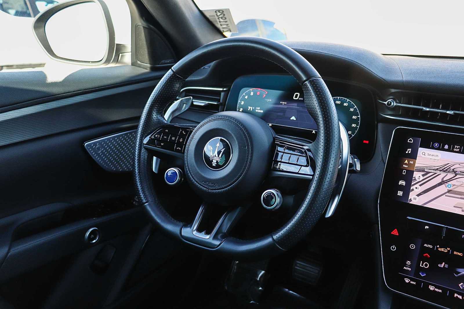 Used 2024 Maserati Grecale GT AWD/4WD image 16