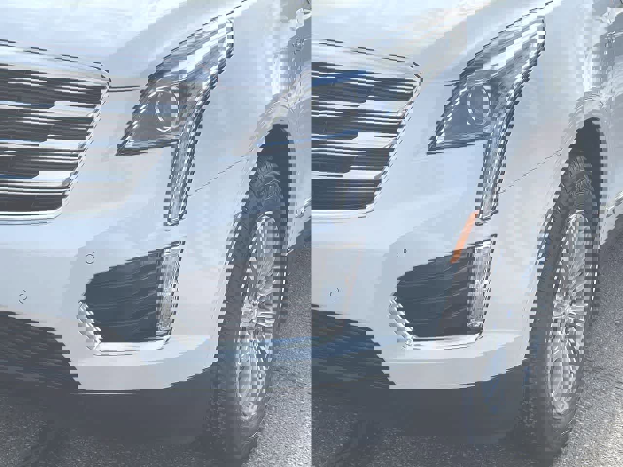 Used 2019 Cadillac XT5 Luxury image 37