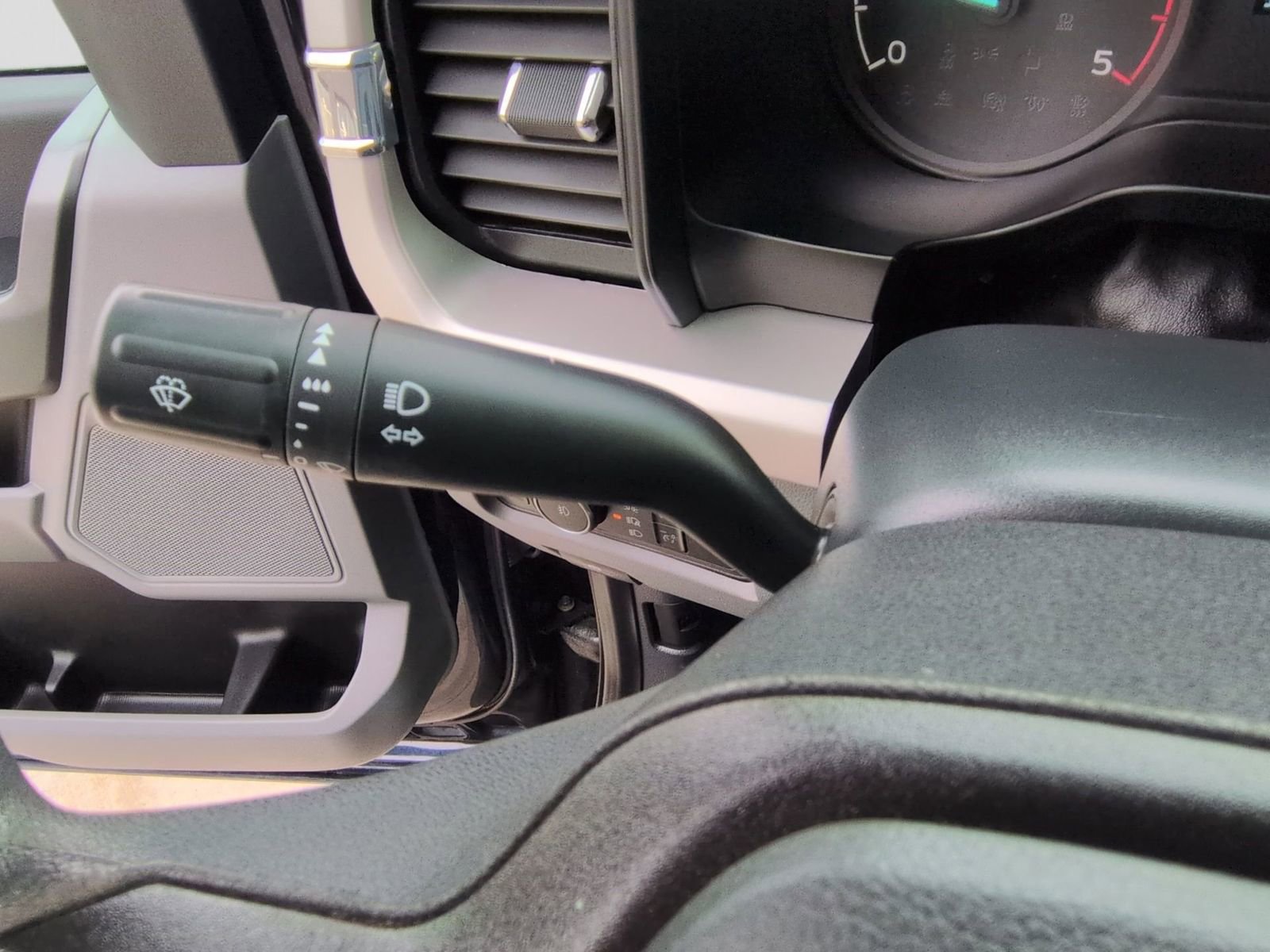 Certified 2023 Ford F250 XLT image 29