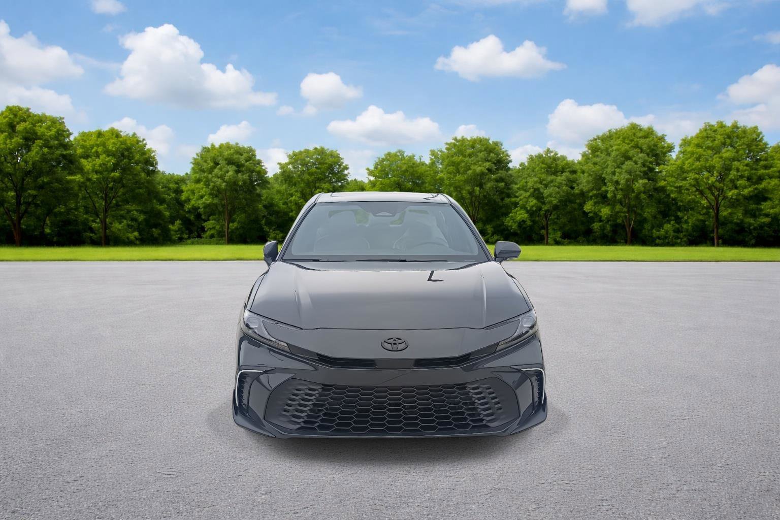 New 2026 Toyota Camry SE FWD image 2