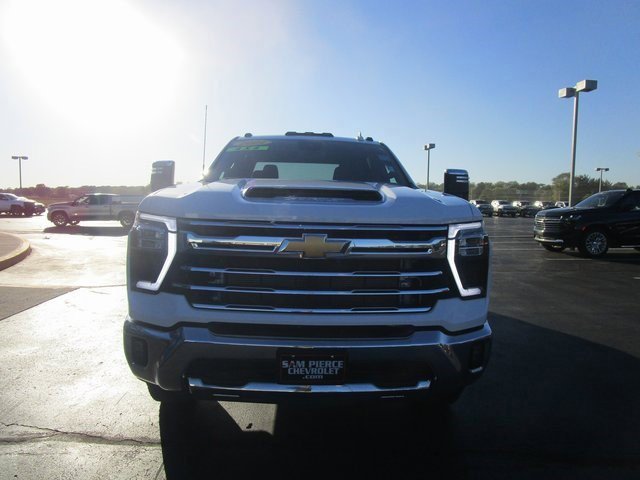 Certified 2024 Chevrolet Silverado 3500 LTZ w/ LTZ Convenience Package image 8