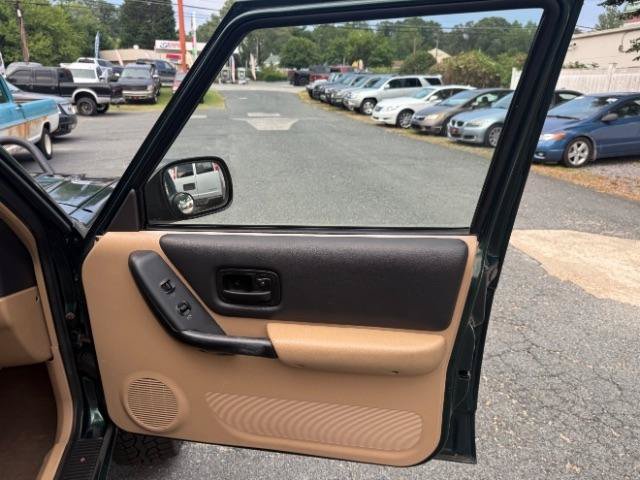 Used 1999 Jeep Cherokee Sport AWD/4WD image 7