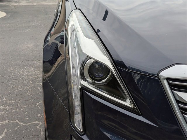 Used 2017 Cadillac XT5 Luxury w/ Driver Awareness Package image 9