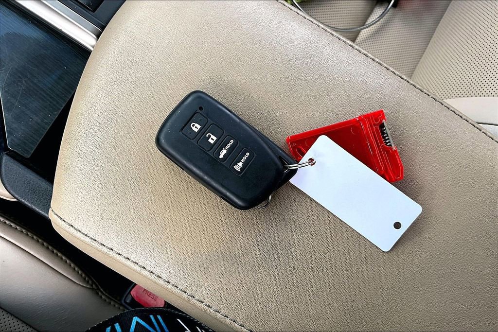 Used 2016 Lexus GS 200t image 33